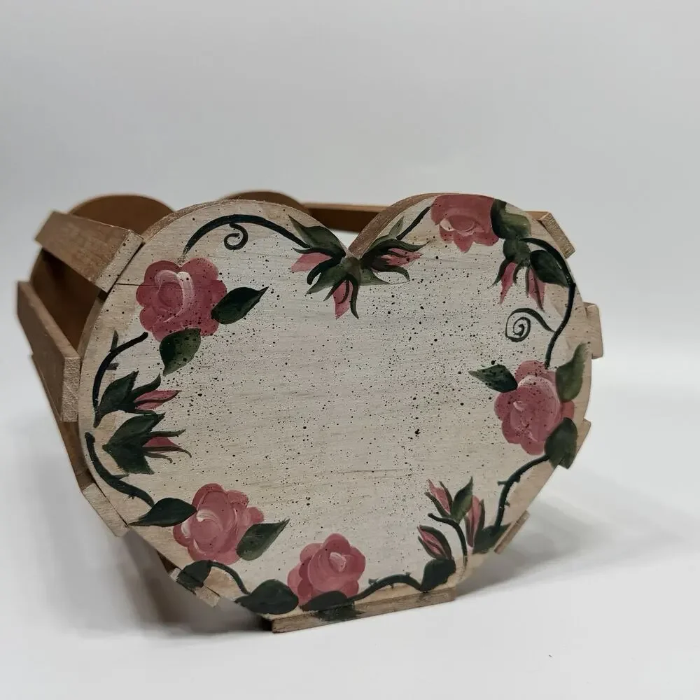 Vintage Wood Heart Basket Planter Farmhouse Country 10